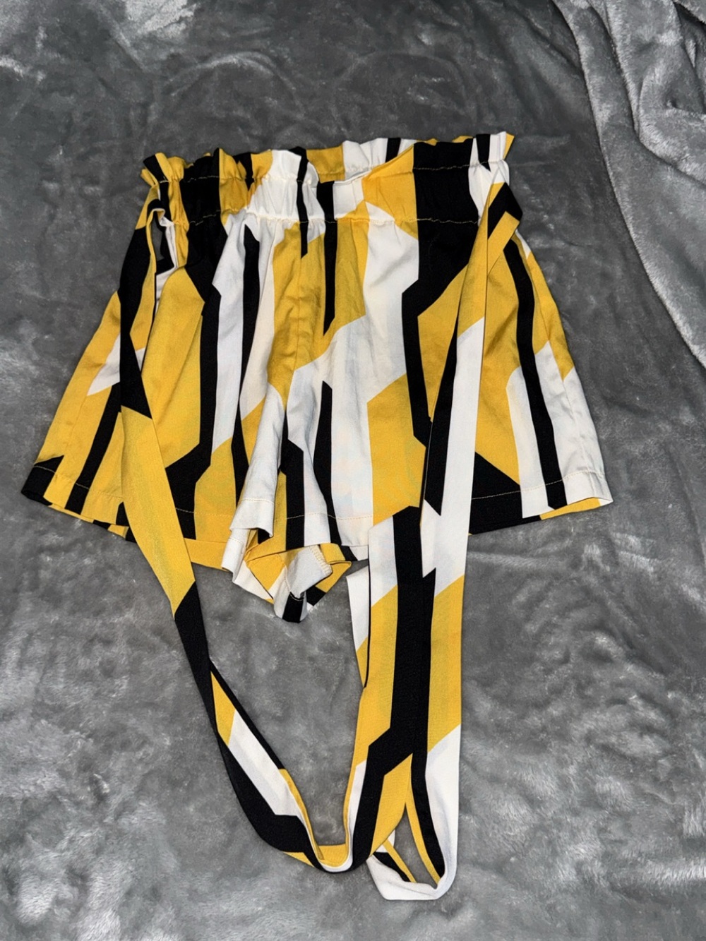 High-Waist Yellow Stripe Tie-Waist Women’s Shorts